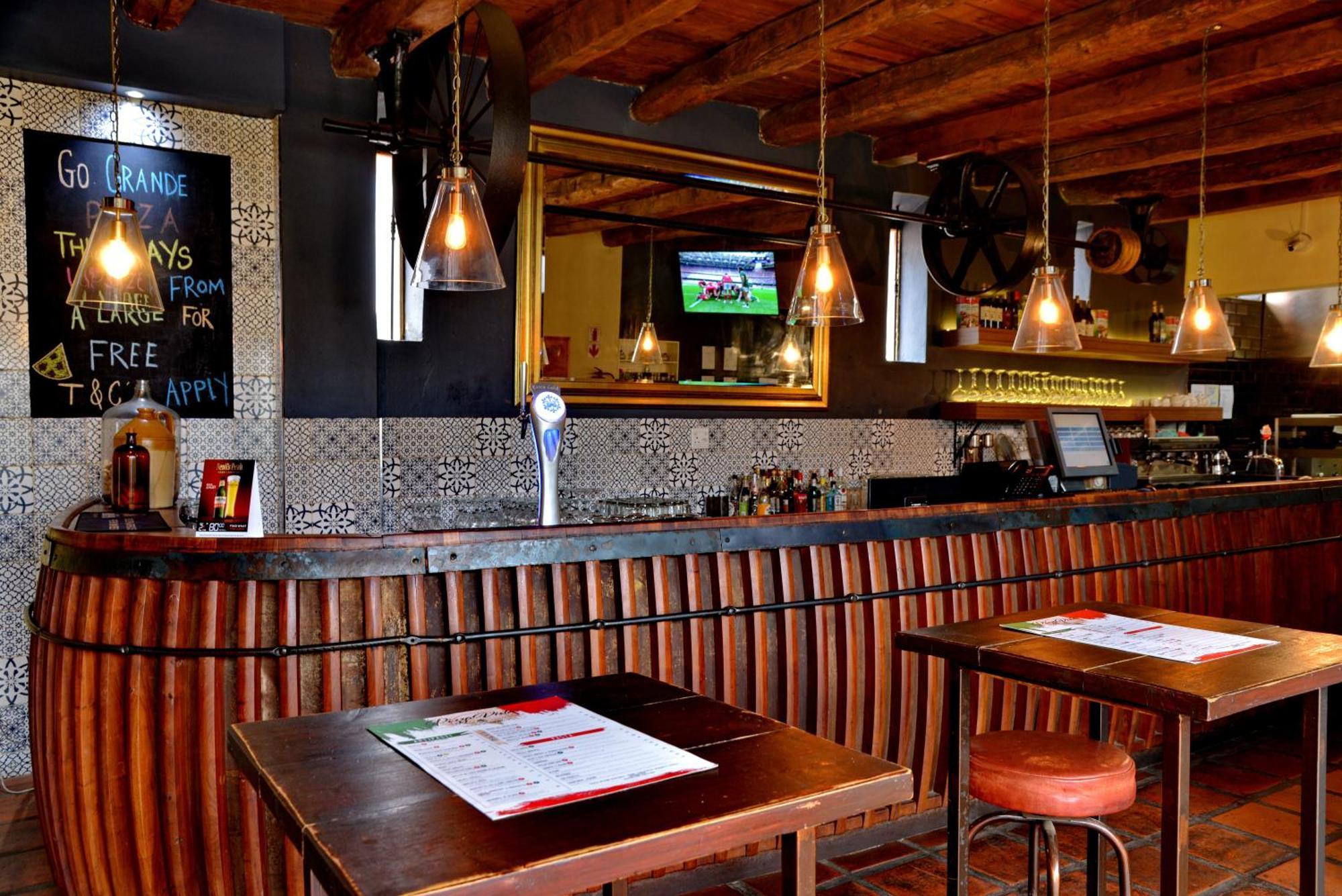 The Coach House At Val Du Charron Hotel Wellington Luaran gambar