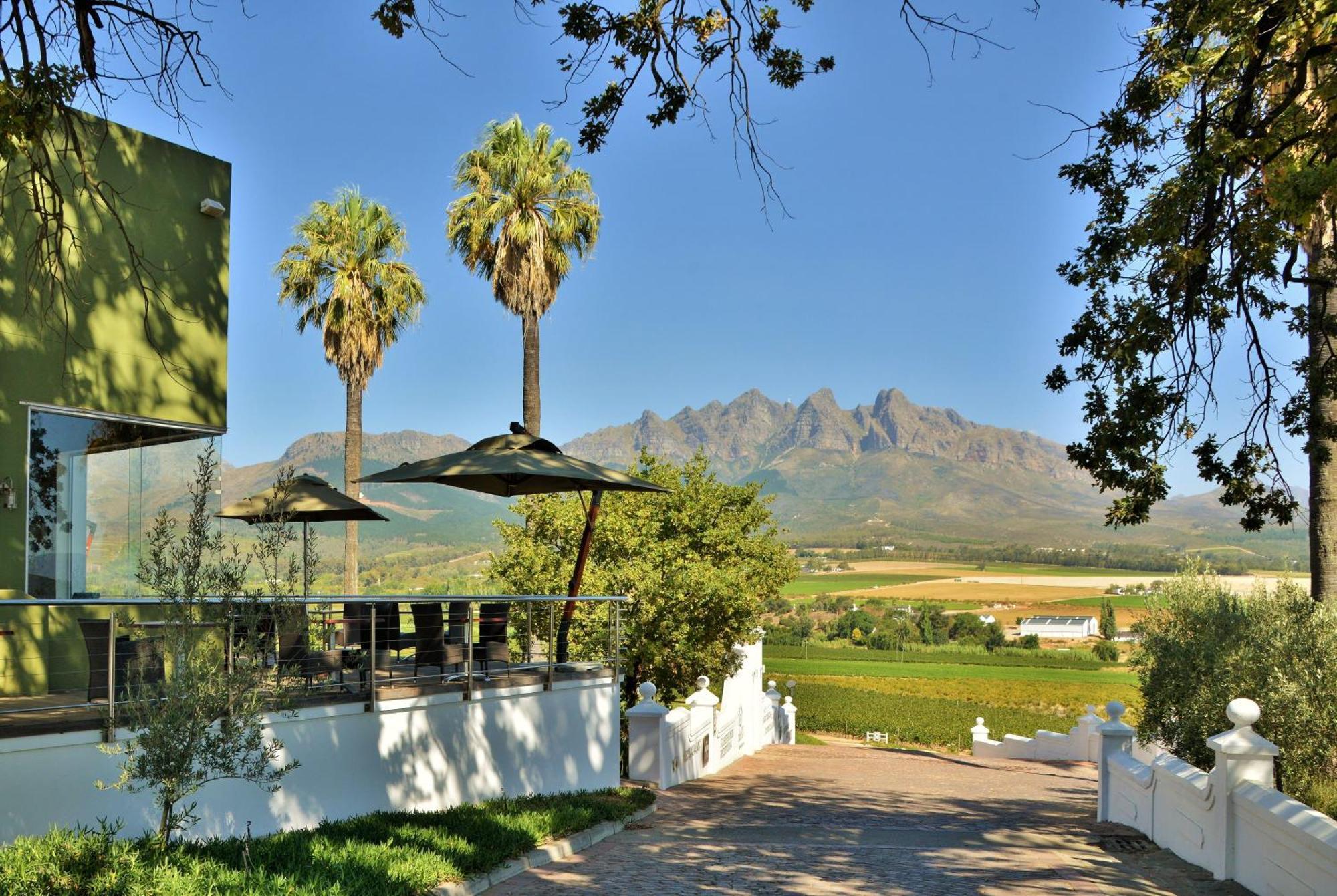 The Coach House At Val Du Charron Hotel Wellington Luaran gambar