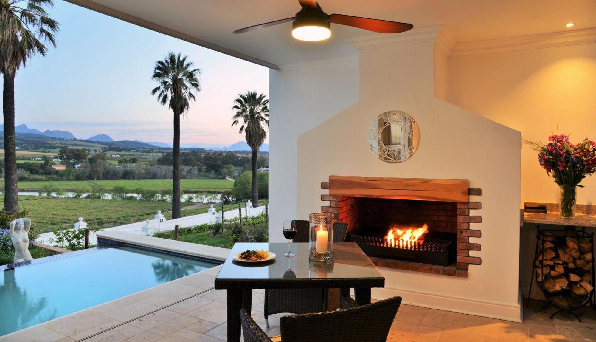 The Coach House At Val Du Charron Hotel Wellington Luaran gambar