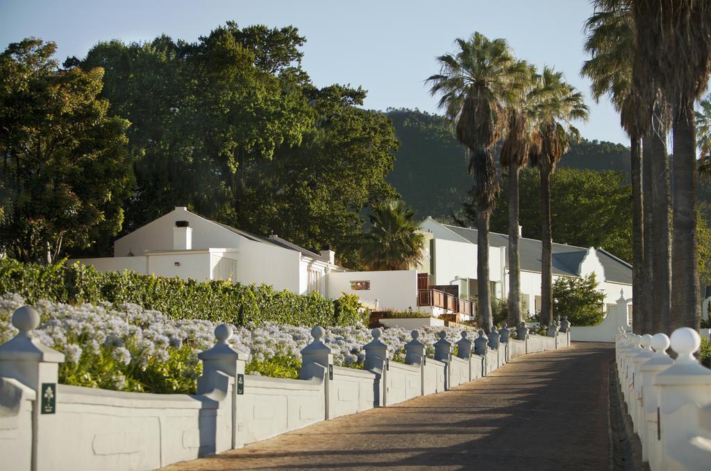 The Coach House At Val Du Charron Hotel Wellington Luaran gambar