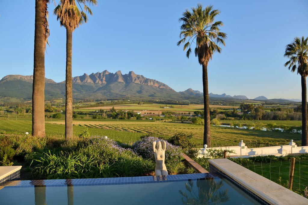 The Coach House At Val Du Charron Hotel Wellington Luaran gambar